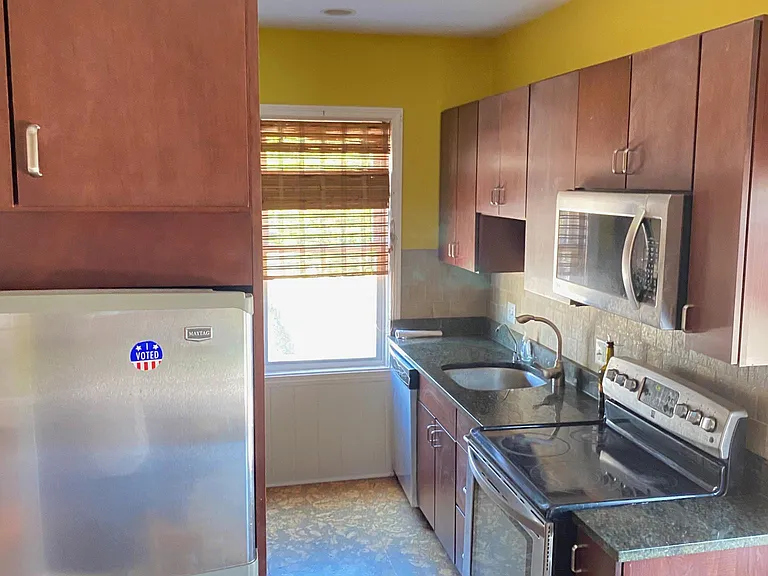 78 E Transit St #2 — Photo 27