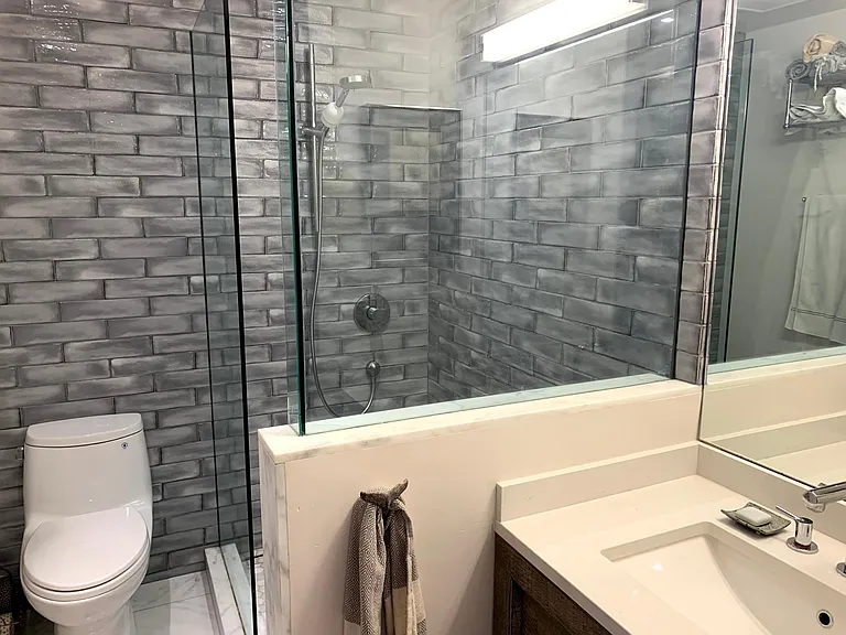 988 Miramonte Dr #7 — Photo 8