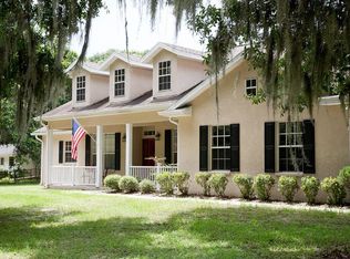 1212 S Wiggins Rd, Plant City, FL 33566