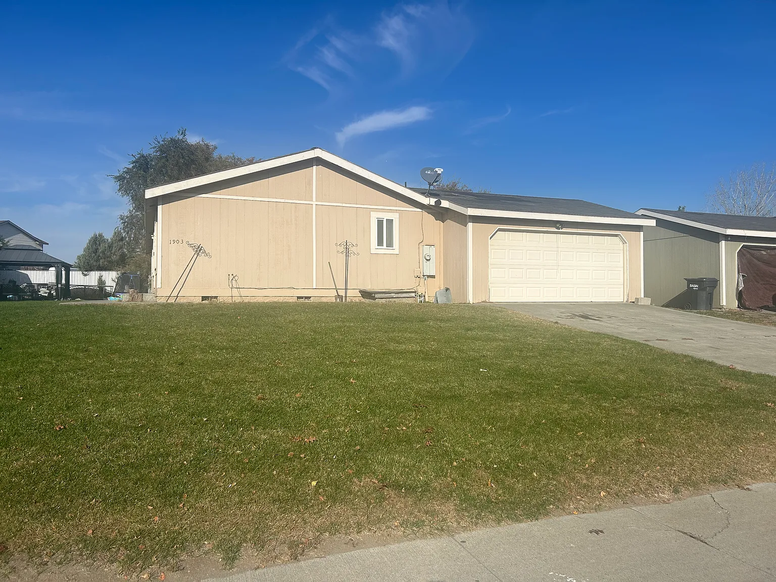 4 bed, 1560 sqft, $1,995 — Photo 3