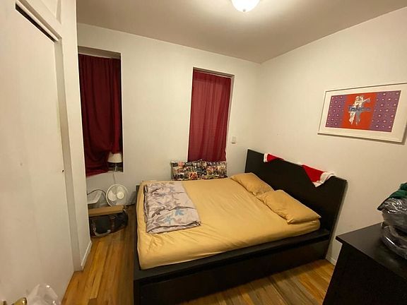 5th image of 322 W 49th St APT 3RE