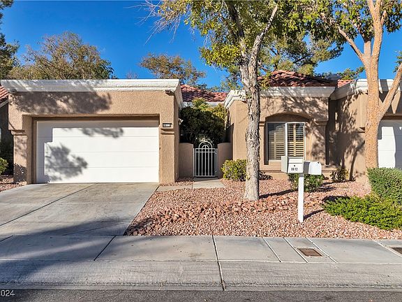 3rd image of 8612 Desert Holly Dr