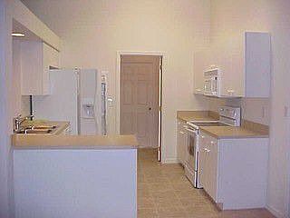 3rd image of 124 Napier Ave S