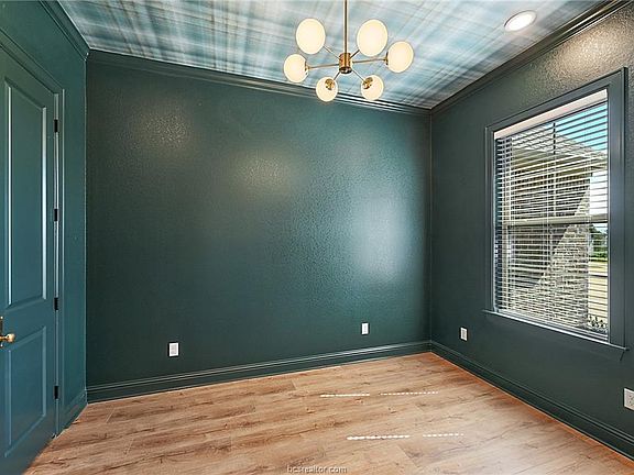 2nd image of 2124 Madden Cir
