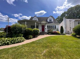 3266 Brower Ave Floor 1, Oceanside, NY 11572