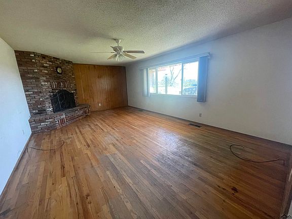 4th image of 18930 River Ranch Rd
