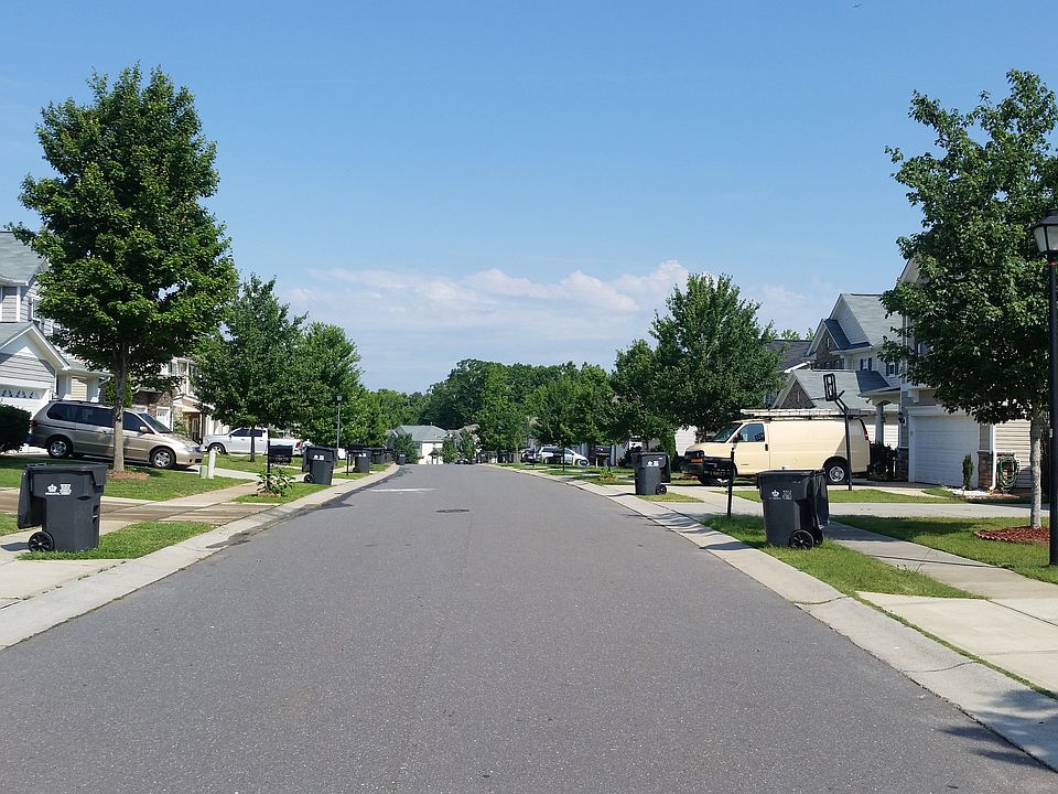 1st image of 15631 Normans Landing Dr