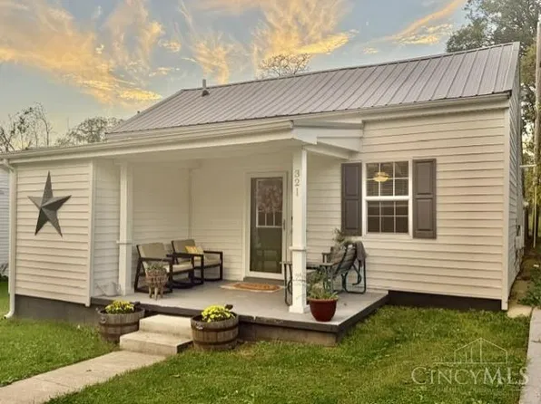 321 S East St, Hillsboro, OH 45133