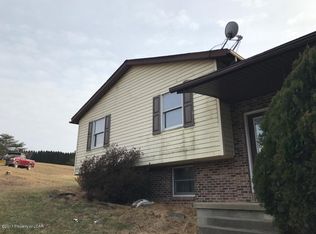 372 Stouts Rd, Nescopeck, PA 18635