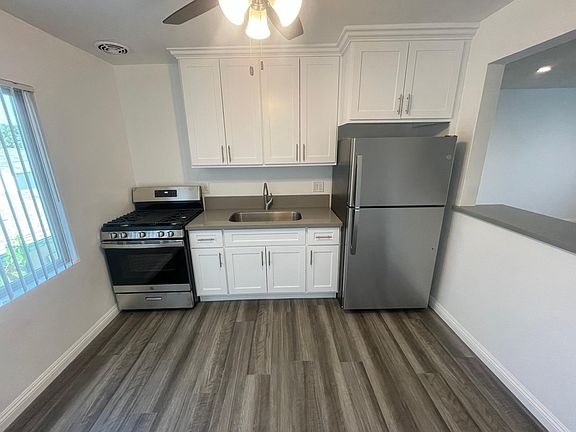 3rd image of 4815 Persimmon Ave #31