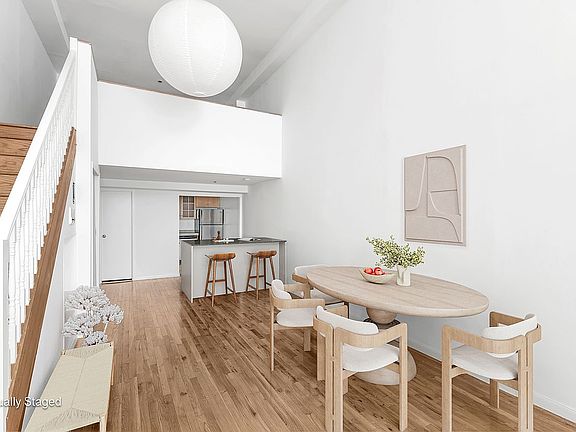 3rd image of 356 Broadway APT 1B