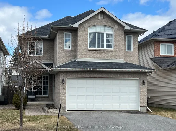 170 Bridlewood Dr, Ottawa, ON K2M 2M4