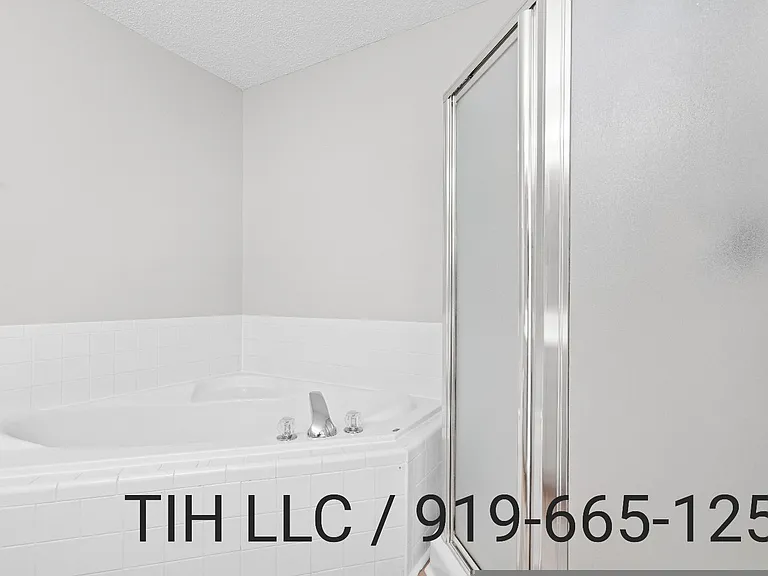 3912 Cold Harbour Dr — Photo 15