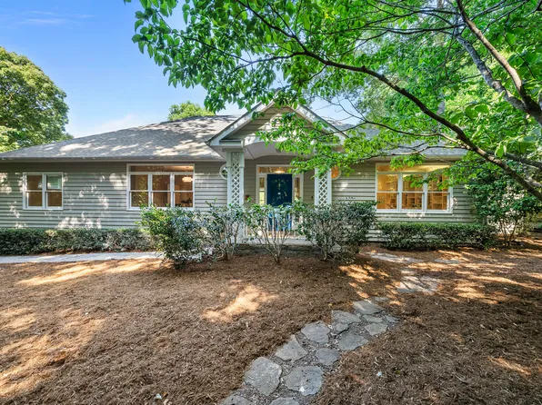 407 Ironwoods Dr, Chapel Hill, NC 27516