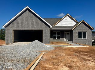 680 Carrington Blvd, Lenoir City, TN 37771