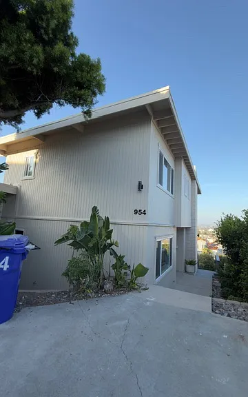 954 Harbor View Dr — Photo 29