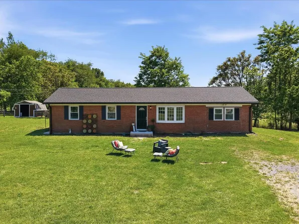 1381 Leetown Rd, Summit Point, WV 25446