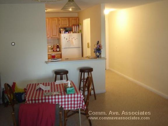 5th image of 245 Main St APT 18
