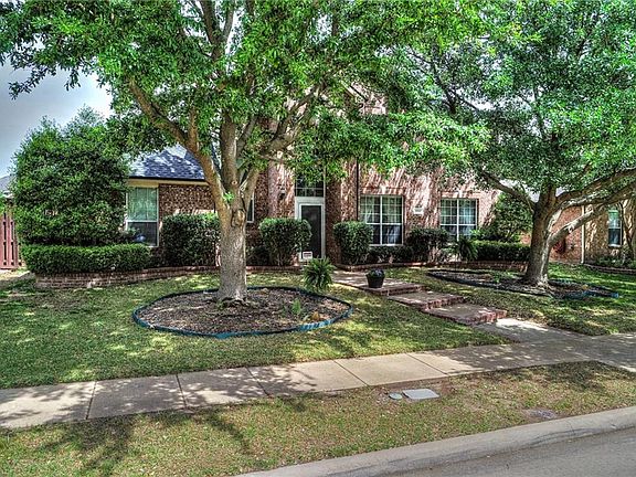 2nd image of 1705 Clarke Springs Dr