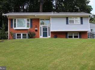 8220 McNeil St, Vienna, VA 22180