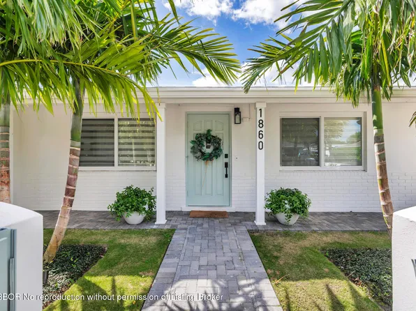 1860 Arabian Rd W, Lake Clarke Shores, FL 33406