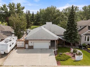 6210 N 53rd Ave, Camrose, AB T4V4H4