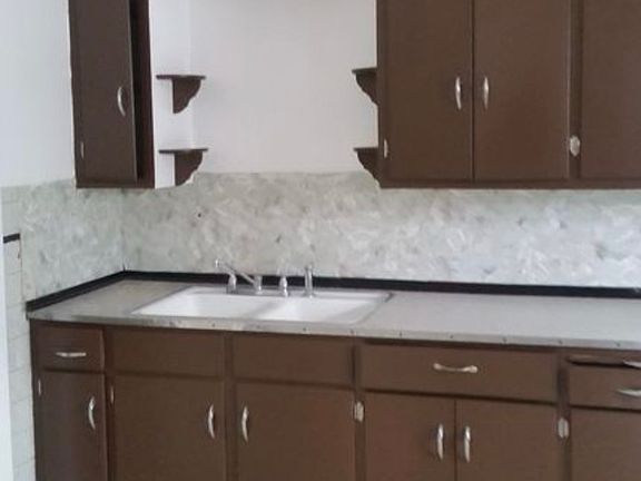 5th image of 1739 Ashland Ave