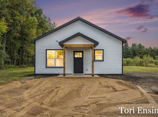 1881 S Derby Rd, Sidney, MI 48885