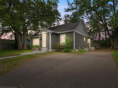 613 5th St NW, Elk River, MN, 55330