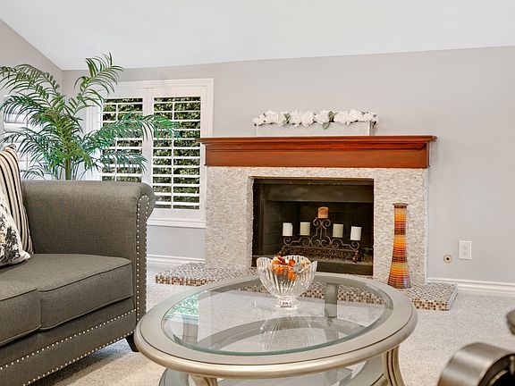 5th image of 24216 Creekside Dr