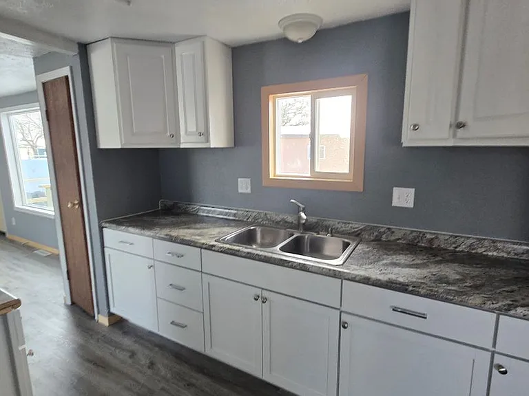 110 N Juniata Ave — Photo 2