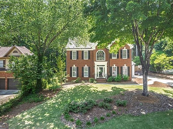 3rd image of 2562 Forest Meadow Ln