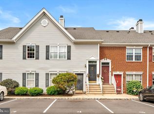 201 Moore Ct, Pennington, NJ 08534
