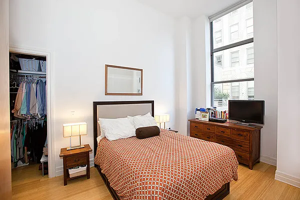 Rented by Olshan Realty | media 37