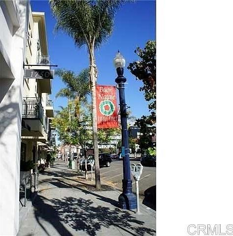2nd image of 1750 Kettner Blvd Unit 206