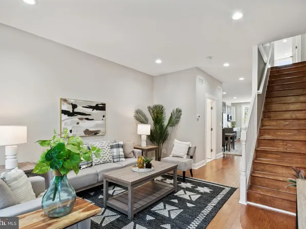 2223 E Biddle St, Baltimore, MD 21213