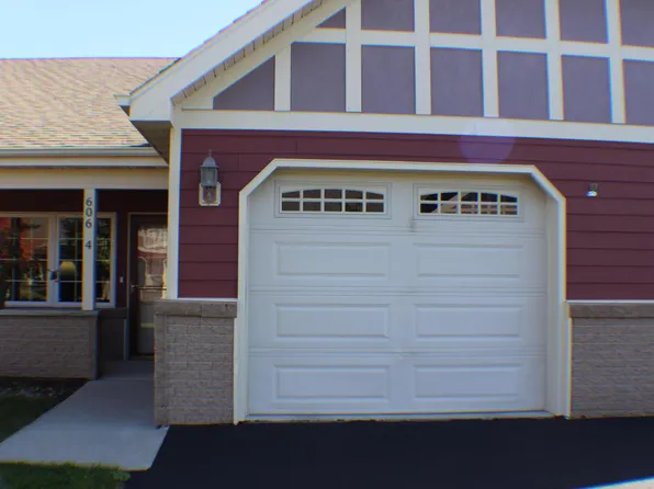 606 Danube Ct Unit 4, Sheboygan Falls, WI 53085