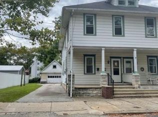 314 W 4th St, Palmyra, NJ 08065