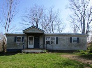 7261 Highway 467, De Mossville, KY 41033