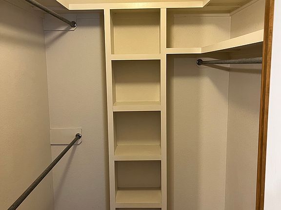 4th image of 7 Southridge Dr #3