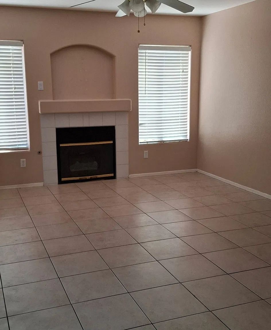 4555 E Sahara Ave — Photo 4