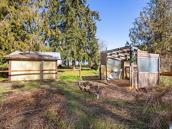 4th image of 2210 Taylor Cutoff Rd