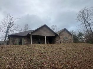 505 McBride Dr, Fulton, MS 38843