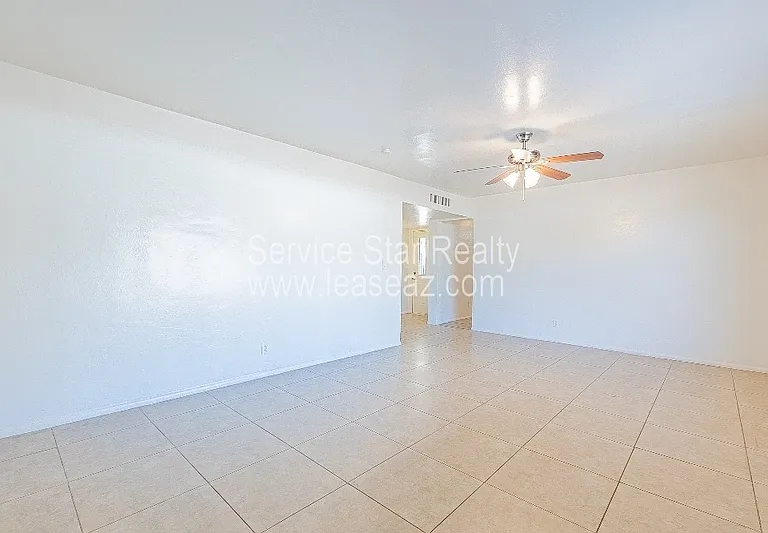 532 W Dublin St — Photo 16