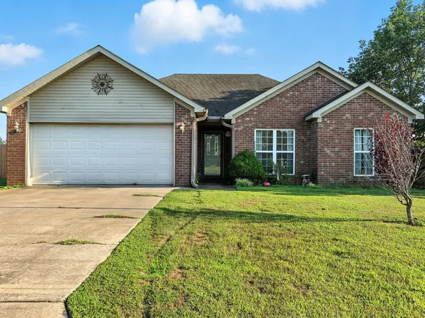 27 Chantileer Ln, Ward, AR 72176