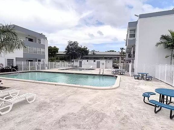 2nd image of 2460 SW 18th Ave #1210