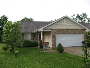 811 Westchester Pl photo 1