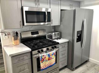 418 22nd St, Huntington Beach, CA 92648