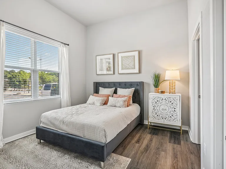 1221 S Indian Creek Dr — Photo 38