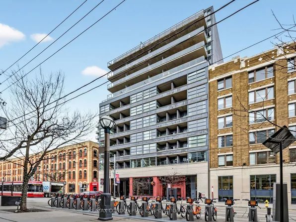 478 King St W #412, Toronto, ON M5V 0A8